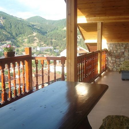 Kisiovi Apartment Девін Екстер'єр фото