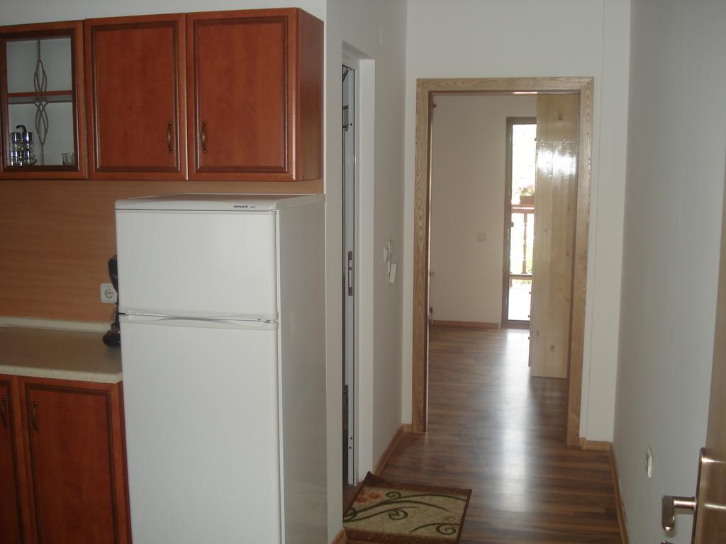 Kisiovi Apartment Девін Екстер'єр фото
